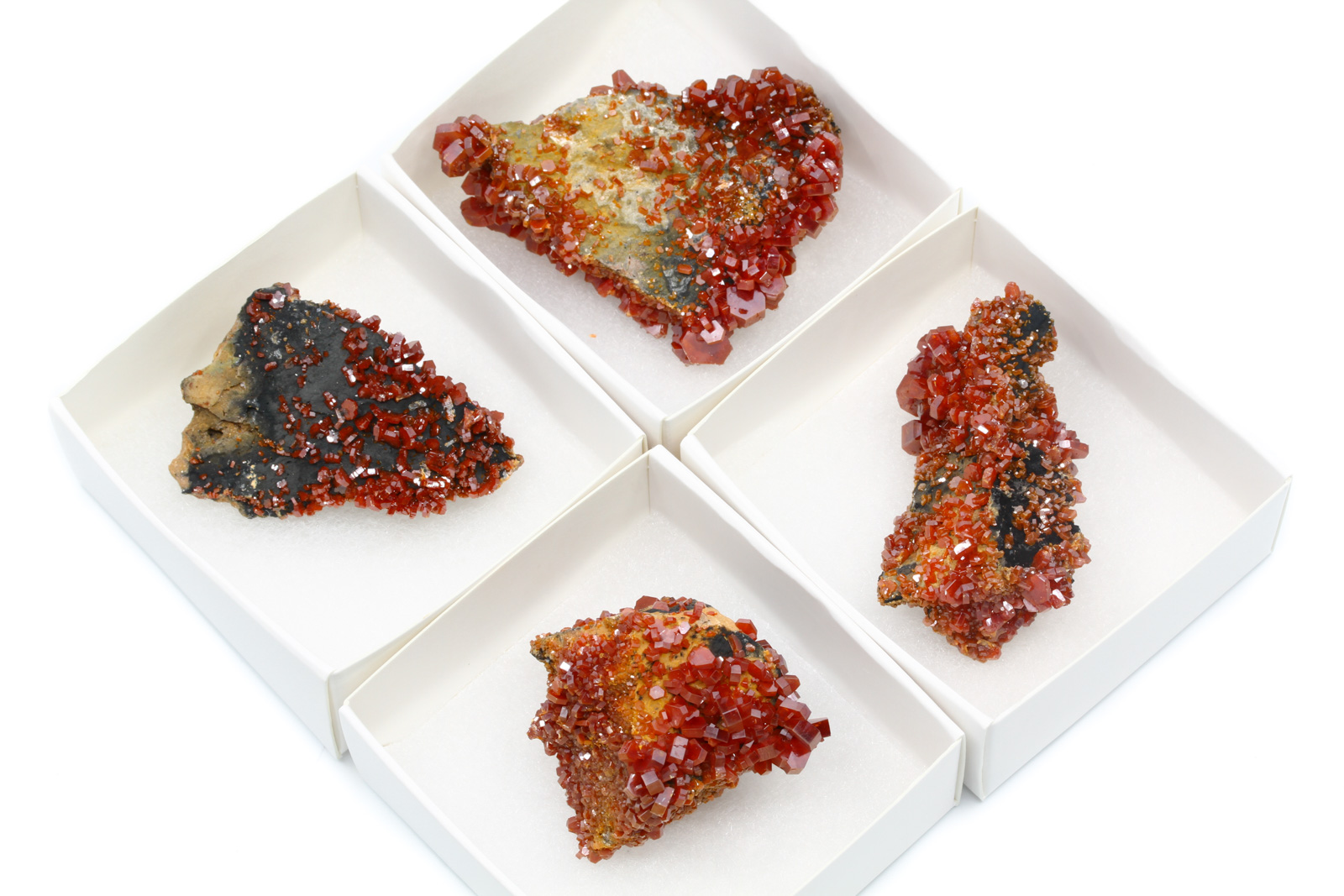 raw-minerals-vanadinite-per-piece-morocco-2