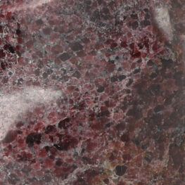 Garnet Flames Madagascar_zoom