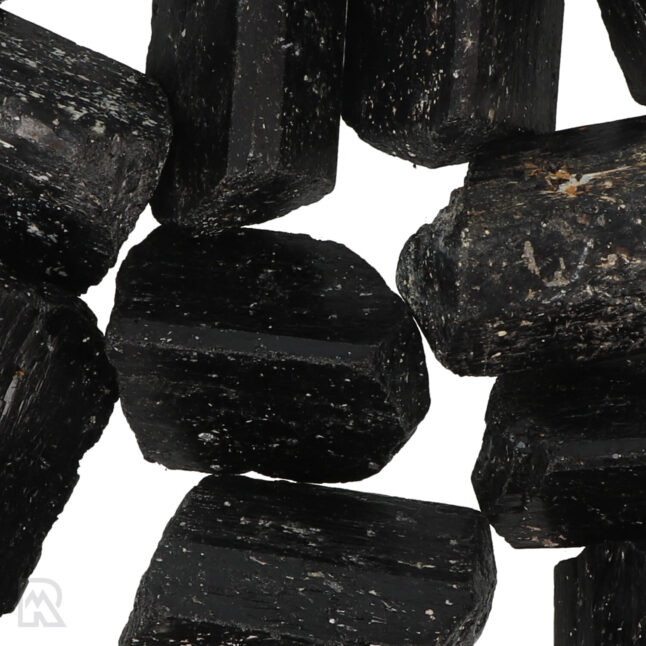 black-tourmaline-india-zoom