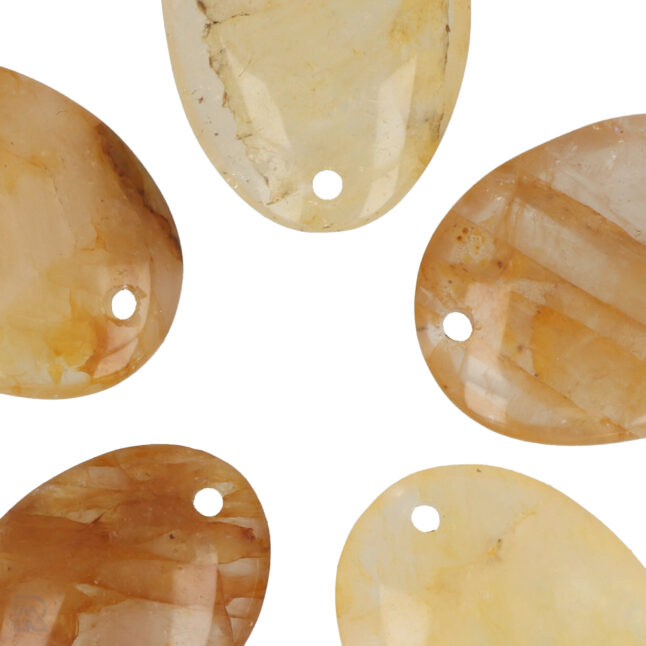 limonite-quartz-amulet-pendant-madagascar-zoom