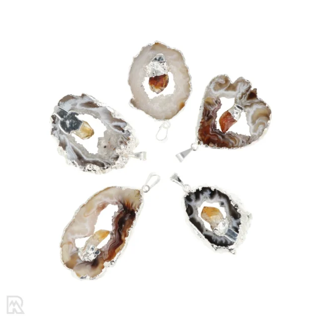 Agate geode pendant with standing Citrine* | Silver-plated