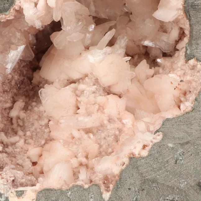 Heulandiet Geode uit India met artikelnummer 18423