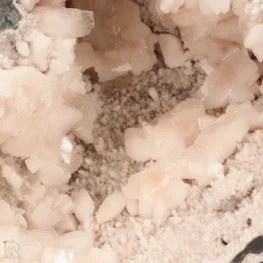 Heulandiet Geode uit India met artikelnummer 18430