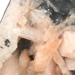 Chalcedoon met Stilbiet uit India met artikelnummer 18598