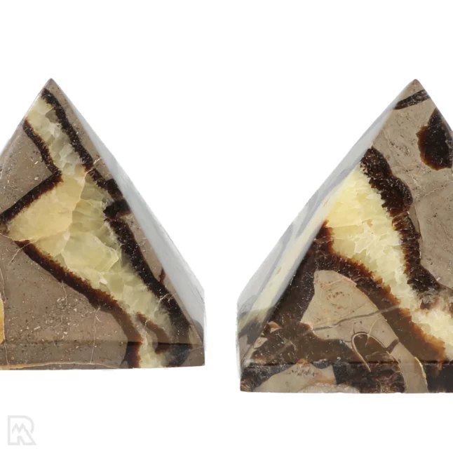 Septarie Piramides uit Madagaskar met artikelnummer 19235