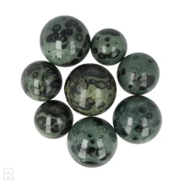 Kambaba Jaspis Bollen uit Madagaskar met artikelnummer 1026