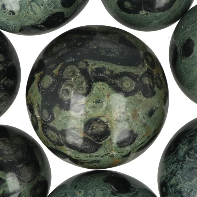 Kambaba Jaspis Bollen uit Madagaskar met artikelnummer 1026