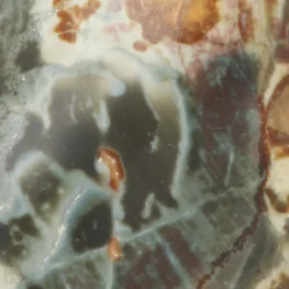 Polychrome Jaspis-Skulptur aus Madagaskar mit der Artikelnummer 19937
