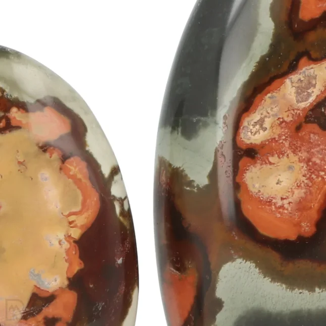 Polychrome Jaspisskulpturen aus Madagaskar mit der Artikelnummer 20031