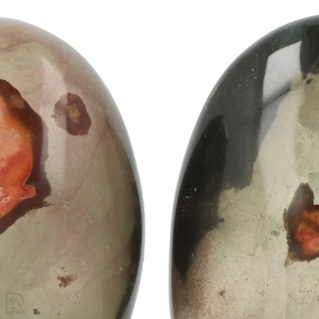 Polychrome Jaspisskulpturen aus Madagaskar mit der Artikelnummer 20032