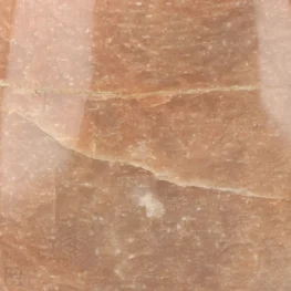 Roze Maansteen Sculptuur uit Madagaskar met artikelnummer 20719