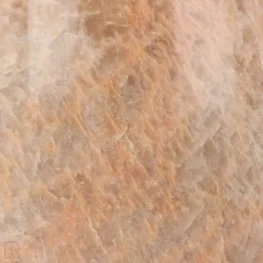 Roze Maansteen Sculptuur uit Madagaskar met artikelnummer 20726