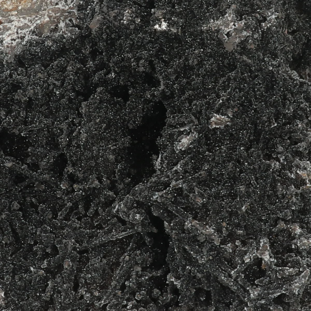 Manganiet met Kwarts 2 Manganit mit Quarz aus Marokko mit der Artikelnummer 20807