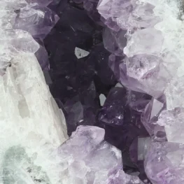 Amethist Cut-base uit Uruguay met artikelnummer 20820