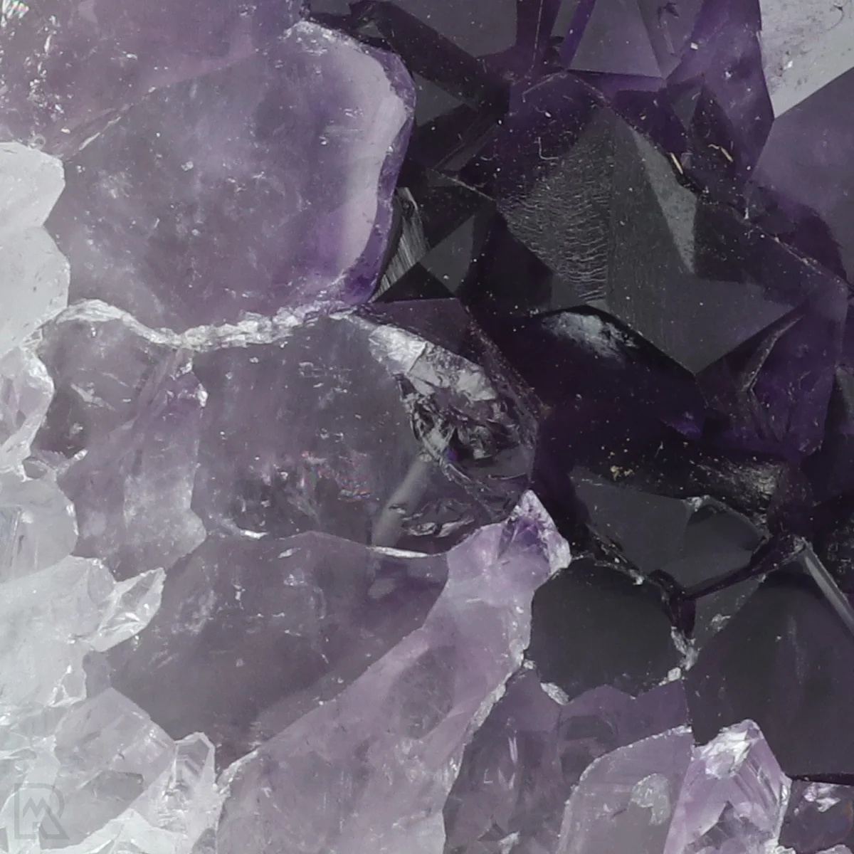 Amethist Cut-base 2 Amethist Cut-base uit Uruguay met artikelnummer 20924