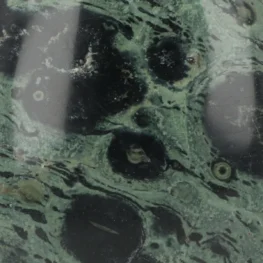 Kambaba-Jaspis-Skulptur aus Madagaskar mit der Artikelnummer 21181