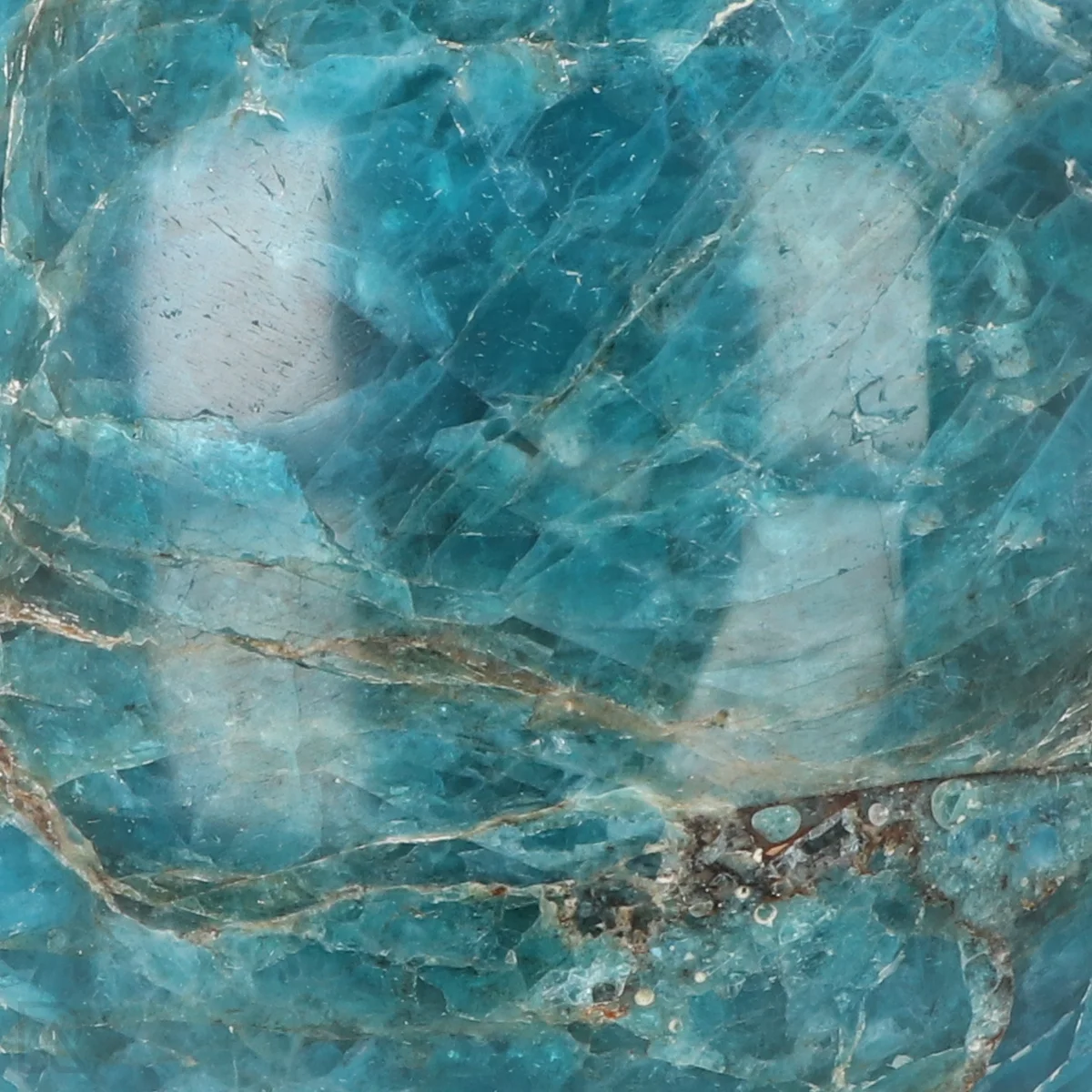 Blauwe Apatiet Bol 2 Blauwe Apatiet Bol uit Madagaskar met artikelnummer 21214