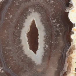 Agaat Geode Op Standaard uit Brazilië met artikelnummer 21470