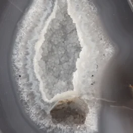 Agaat Geode op Standaard uit Brazilië met artikelnummer 21605