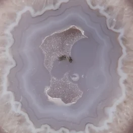 Agaat Geode op Standaard uit Brazilië met artikelnummer 21608