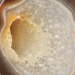 Agaat Geode op Standaard uit Brazilië met artikelnummer 21614