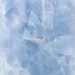 Blauwe Calciet Sculptuur uit Madagaskar met artikelnummer 21859