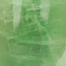 Groene Fluoriet Sculptuur uit Madagaskar met artikelnummer 21861