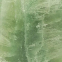 Groene Fluoriet Sculptuur uit Madagaskar met artikelnummer 21864