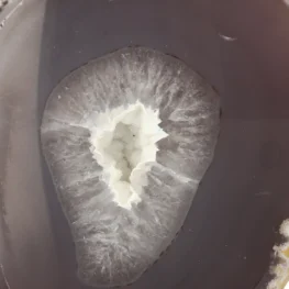 Agaat op Standaard uit Brazilië met artikelnummer 21959