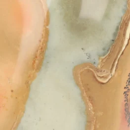 Polychroom Jaspis Eenzijdig Gepolijst uit Madagaskar met artikelnummer 22039