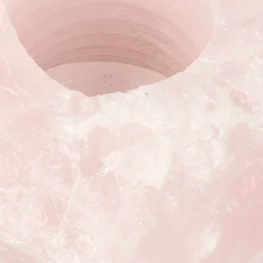 Rozenkwarts Theelichthouder uit Brazilië met artikelnummer 22085