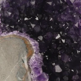 Amethyst On Standard Q Extra from Uruguay with item number 22352