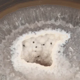 Agaat Geode Cut-Base uit Brazilië met artikelnummer 22582