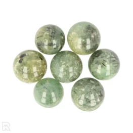 Prehniet Bollen