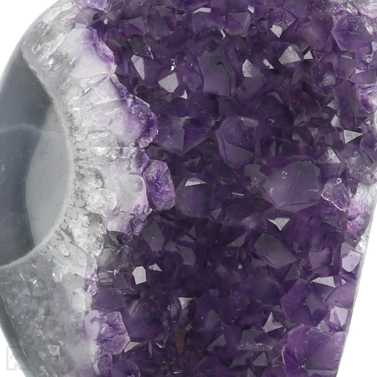 Amethyst on a Stand | Q.E. 2 Amethist Op Standaard uit Uruguay met artikelnummer 23236
