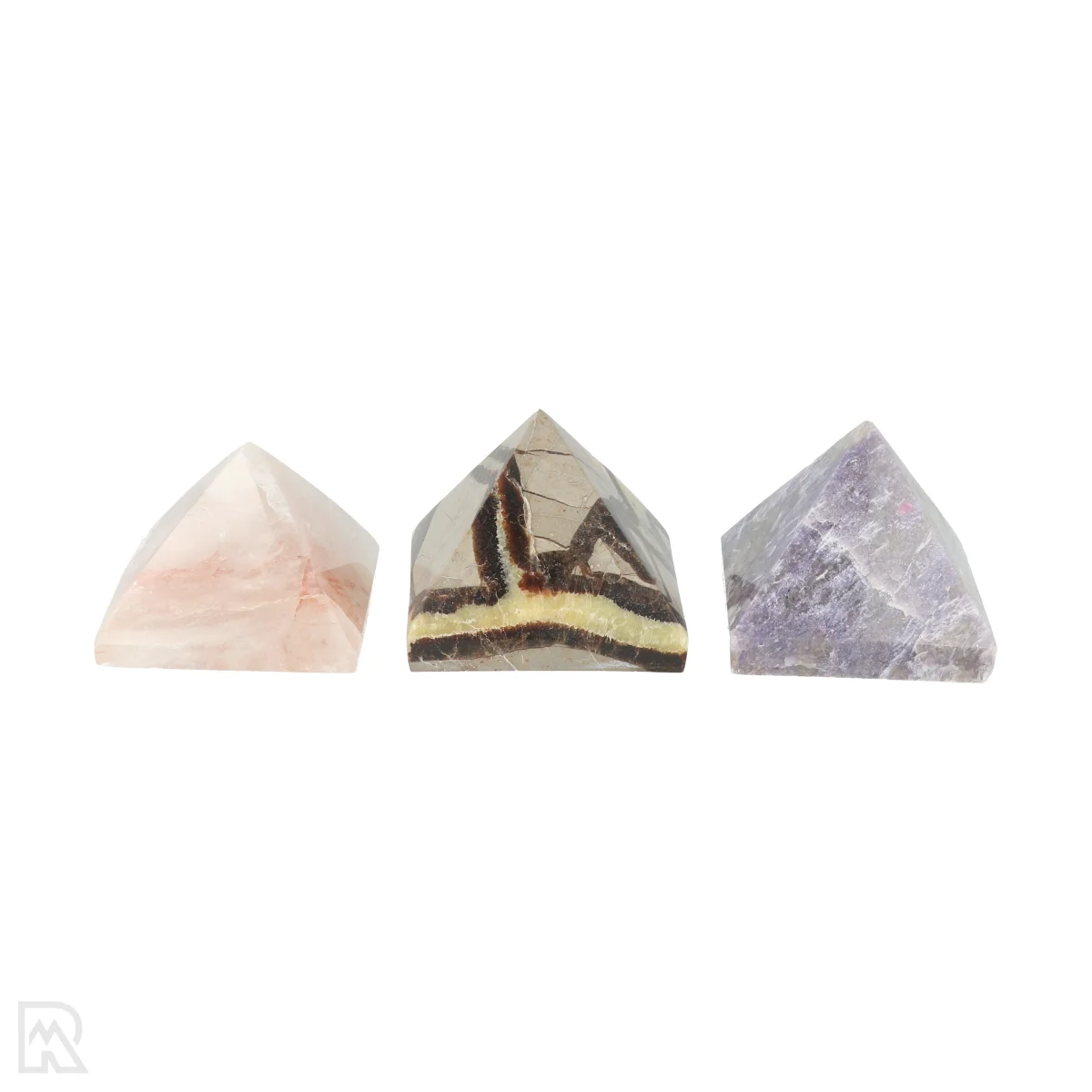 Piramide Set van 3 1 Piramide Set van 3 uit Madagaskar met artikelnummer 23374