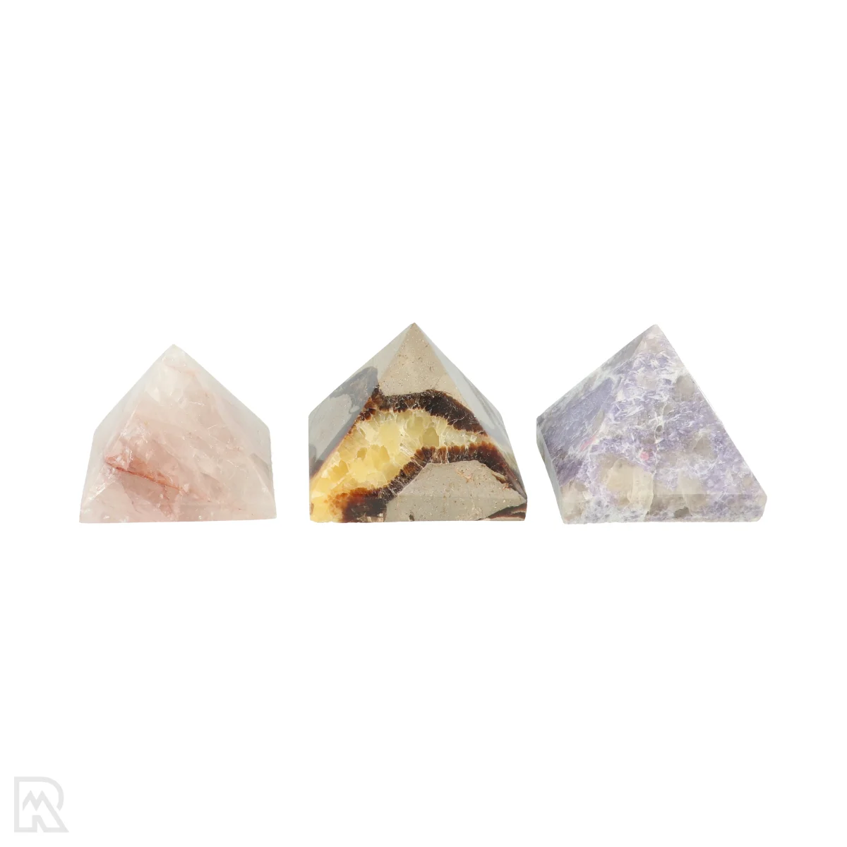 Piramide Set van 3 1 Piramide Set van 3 uit Madagaskar met artikelnummer 23375